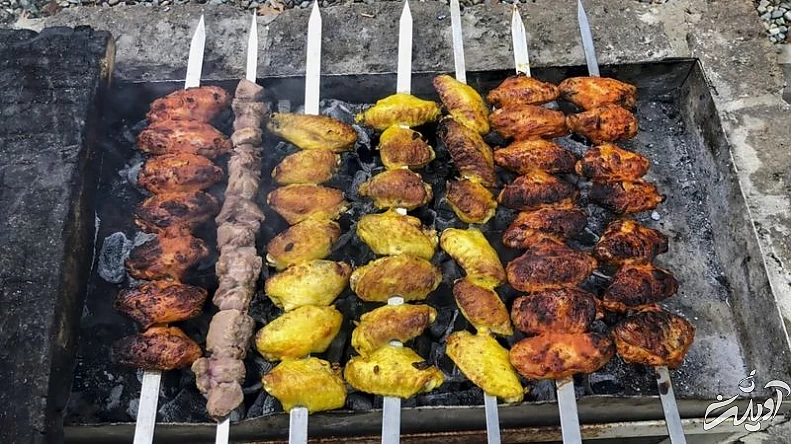 آیا خوردن غذاهایی که نیاز به جویدندارد به کاهش وزن کمک میکند؟ آیا خوردن غذاهایی که نیاز به جویدندارد به کاهش وزن کمک میکند؟